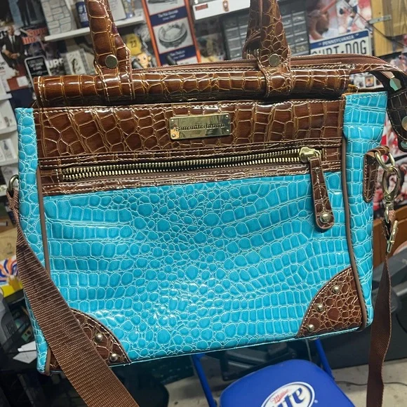 🔥 Croc-Embossed Samantha Brown Aqua Dowel Bag - Picture 1 of 10